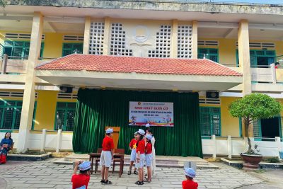 SINH HOẠT DƯỚI CỜ “XÂY DỰNG TÌNH BẠN ĐẸP, NÓI KHÔNG VỚI BẠO LỰC HỌC ĐƯỜNG”- NĂM HỌC: 2025- 2026